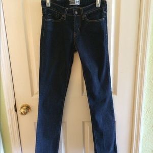Levi’s Signature mid rise jeans